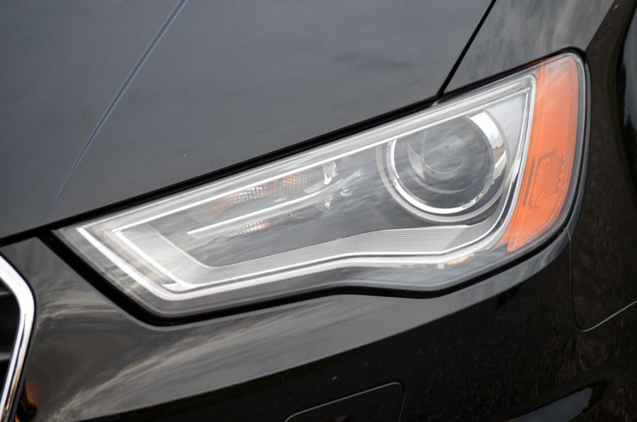 Детали экстерьера Audi A3 Sedan 2.0T Quattro (8V) 2014 года  (NA) (фото 63 из 88)